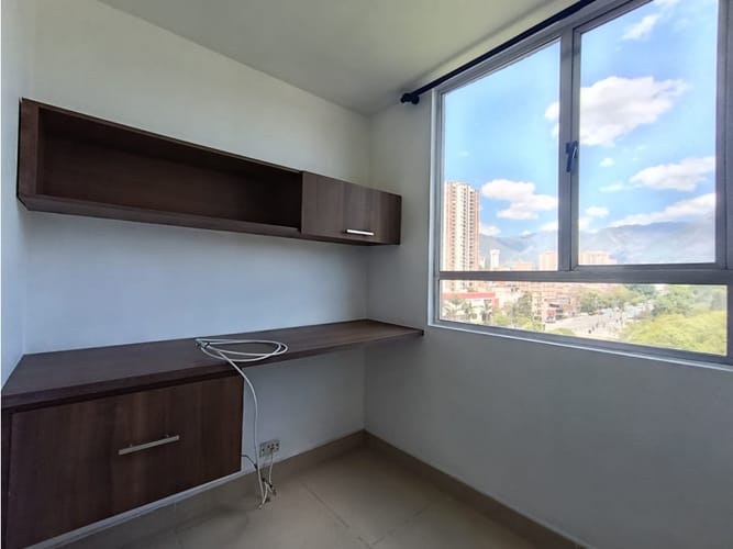Apartamento de 3 alcobas en venta en Madera, Bello, 65 m² · foto 7 de 11