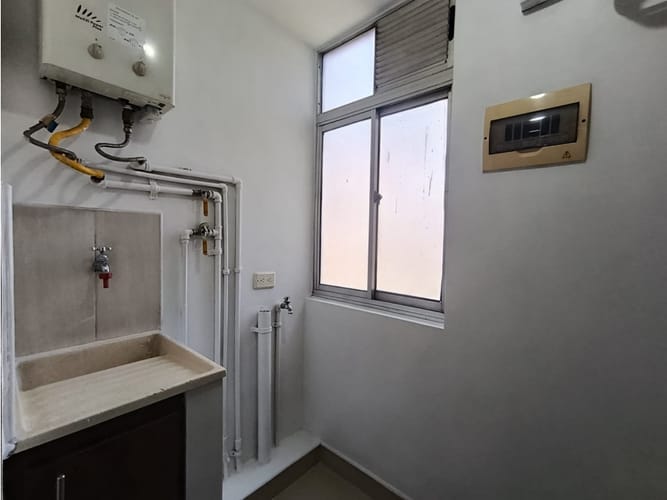 Apartamento de 3 alcobas en venta en Madera, Bello, 65 m² · foto 10 de 11