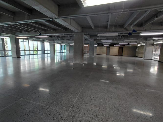 Oficina en arriendo en Guayabal, Medellín, 596 m² · foto 5 de 16