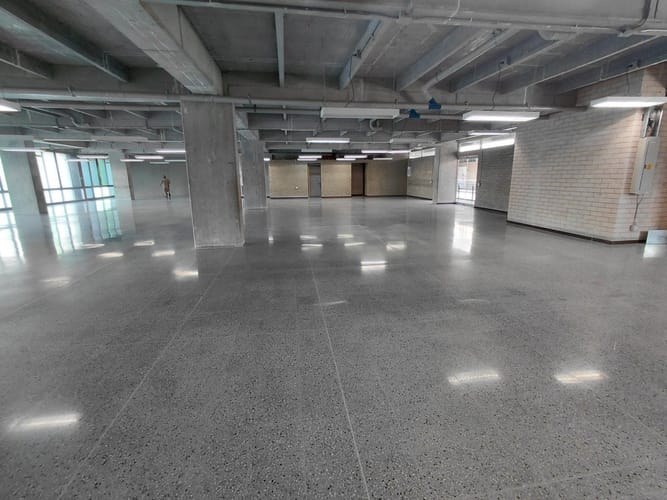 Oficina en arriendo en Guayabal, Medellín, 596 m² · foto 7 de 16