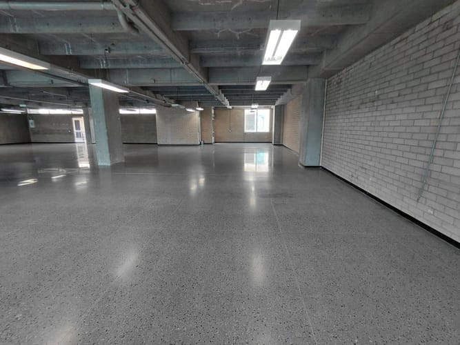 Oficina en arriendo en Guayabal, Medellín, 596 m² · foto 9 de 16