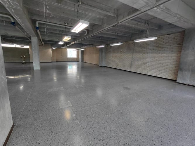 Oficina en arriendo en Guayabal, Medellín, 596 m² · foto 10 de 16