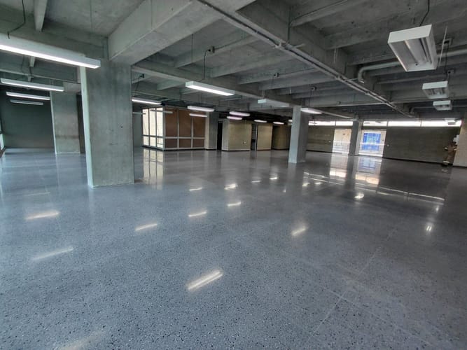 Oficina en arriendo en Guayabal, Medellín, 596 m² · foto 11 de 16