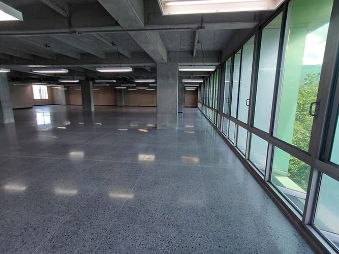 Oficina en arriendo en Guayabal, Medellín, 596 m² · foto 15 de 16