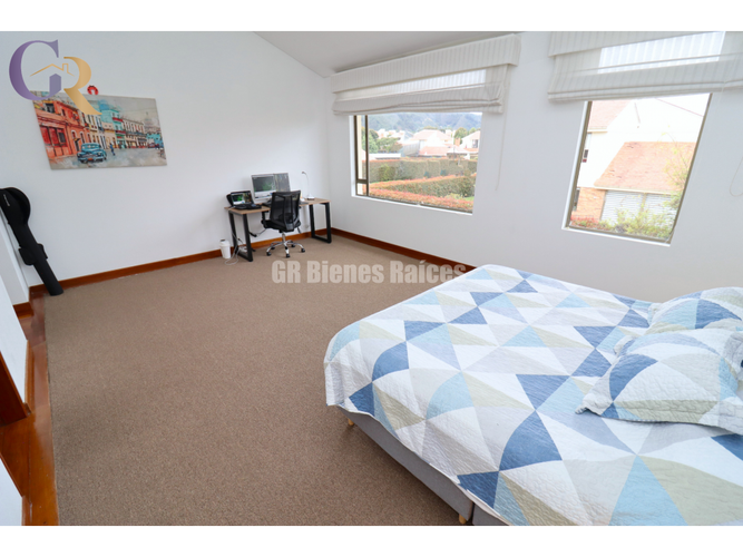 Casa de 3 alcobas en arriendo en Rozo, Cota, 257 m² · foto 13 de 24