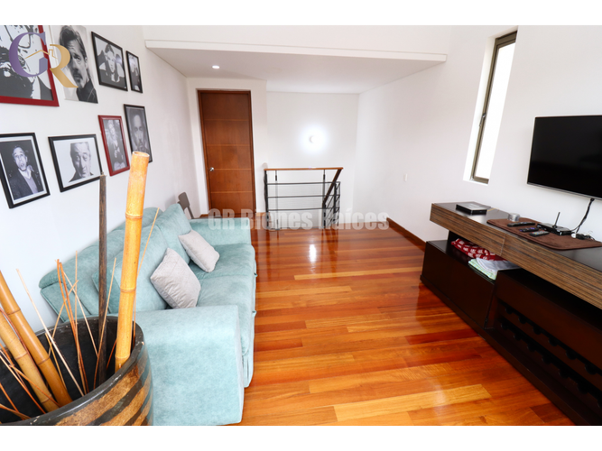 Casa de 3 alcobas en arriendo en Rozo, Cota, 257 m² · foto 23 de 24