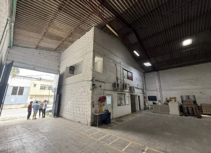 Bodega en arriendo en Suramérica, Itagüí, 920 m² · foto 3 de 10