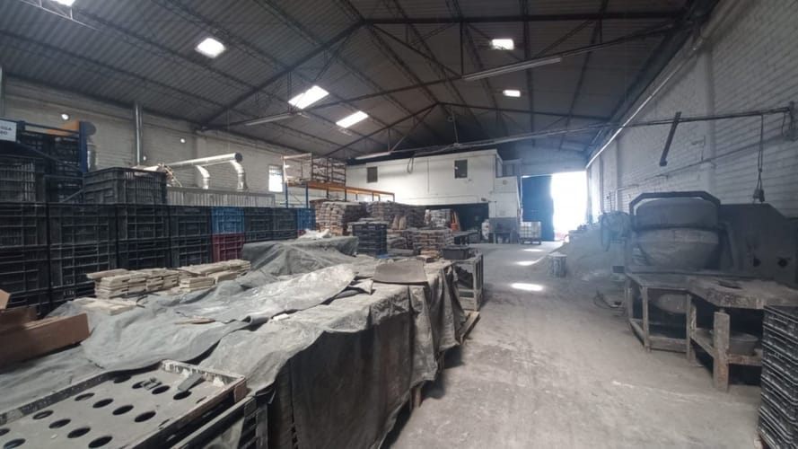 Bodega en arriendo en Suramérica, Itagüí, 920 m² · foto 8 de 10
