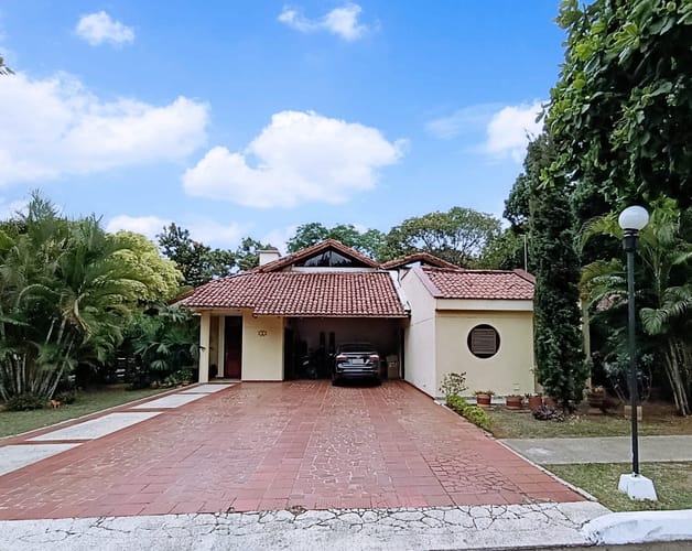 Casa de 6 alcobas en venta en La Morada, Jamundí, 437 m² · foto 2 de 24