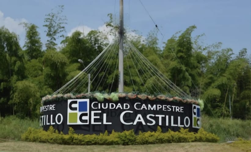Casa de 6 alcobas en venta en El Castillo, Jamundí, 180 m² · foto 2 de 24