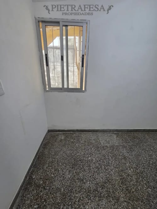 Apartamento en alquiler, 1 dormitorio, 1 baño. Perez Castellanos. · Foto 6