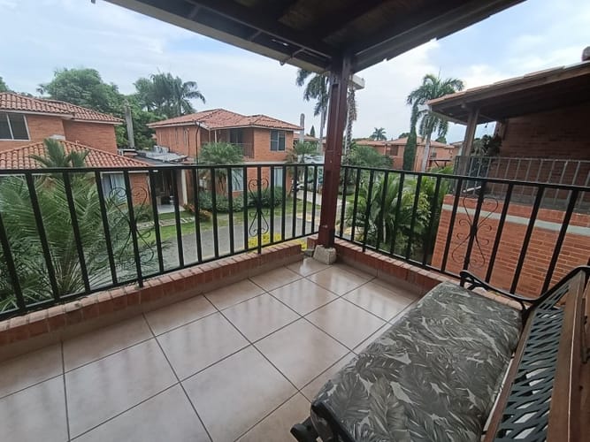 Casa de 6 alcobas en venta en El Castillo, Jamundí, 180 m² · foto 19 de 24