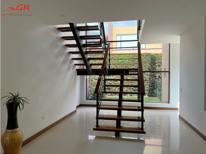 Casa de 3 alcobas en venta en Delicias Norte, Chía, 300 m² · foto 13 de 24