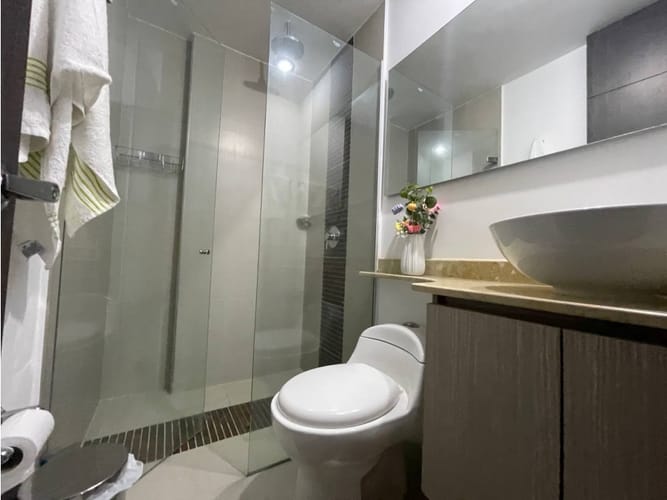 Apartamento de 3 alcobas en venta en Centenario, Cali, 109 m² · foto 8 de 24