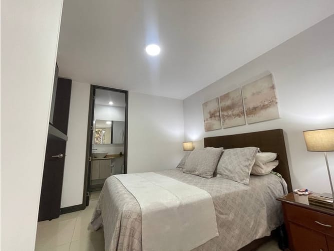 Apartamento de 3 alcobas en venta en Centenario, Cali, 109 m² · foto 17 de 24