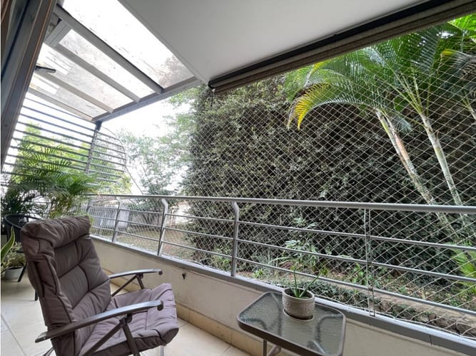 Apartamento de 3 alcobas en venta en Centenario, Cali, 109 m² · foto 22 de 24