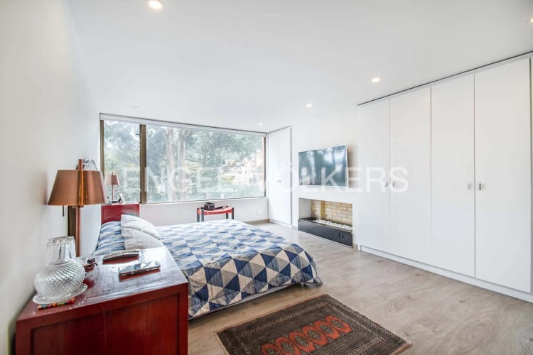 Apartamento de 3 alcobas en arriendo en Chicó Alto, Bogotá, 254 m² · foto 11 de 20