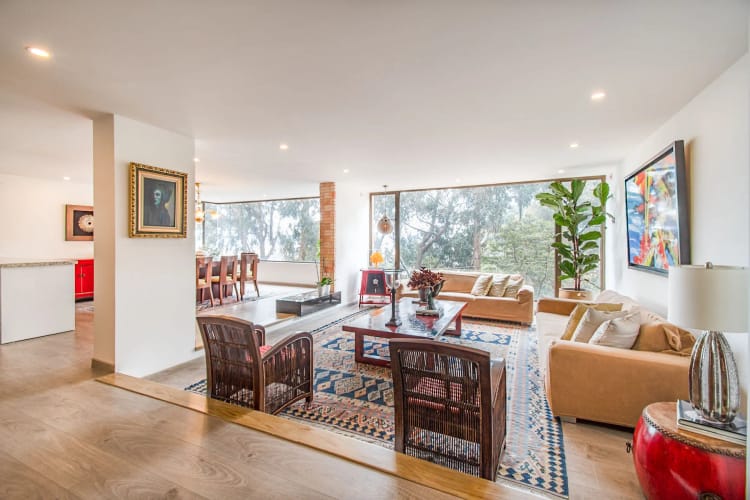 Apartamento de 3 alcobas en arriendo en Chicó Alto, Bogotá, 254 m² · foto 2 de 20