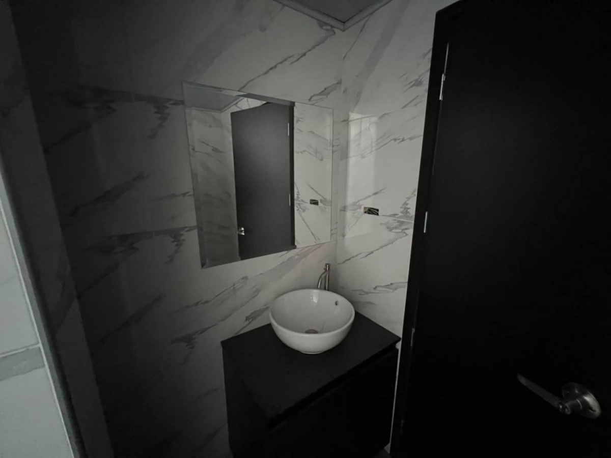 Casa en venta en Villa Mayor Oriental, Bogotá · foto 4 de 24