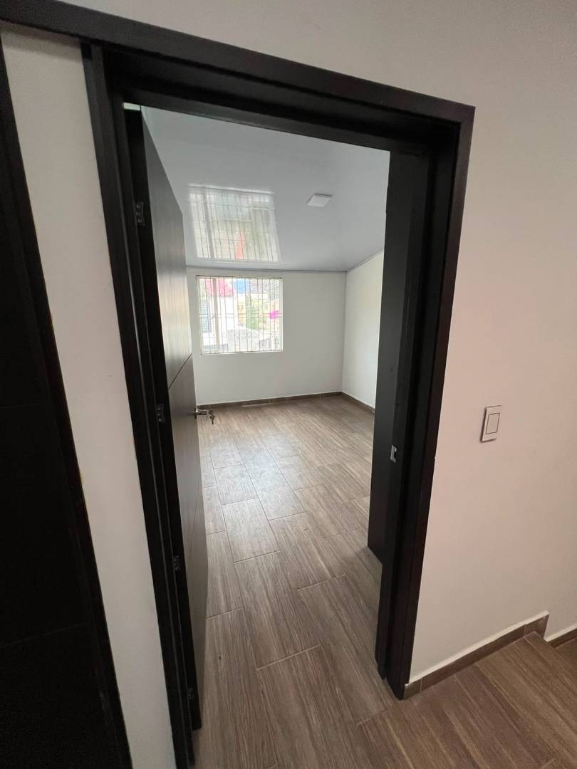 Casa en venta en Villa Mayor Oriental, Bogotá · foto 5 de 24