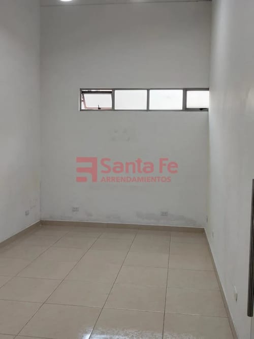 Local en arriendo en Centro, Itagüí, 17 m² · foto 2 de 4
