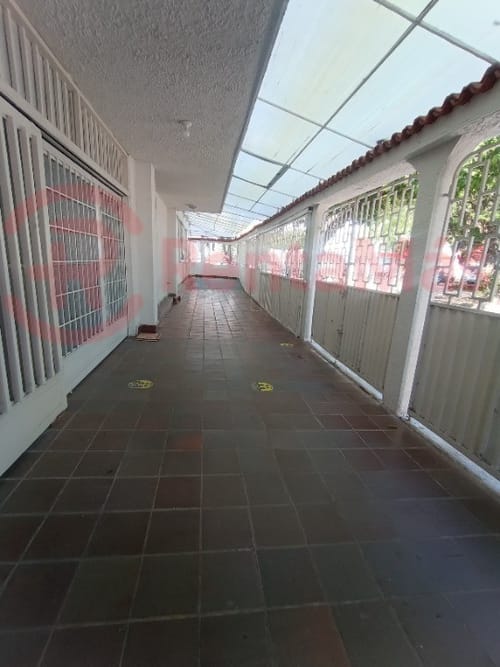 Casa de 12 alcobas en venta en Blanco, Cúcuta, 446 m² · foto 4 de 24