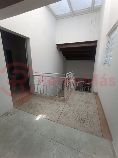 Casa de 12 alcobas en venta en Blanco, Cúcuta, 446 m² · foto 14 de 24