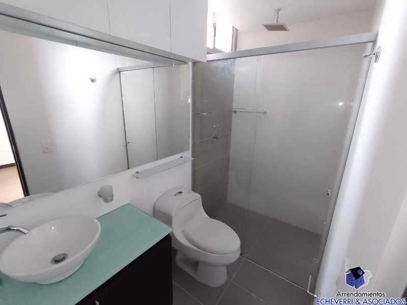 Apartamento en venta en Loma De Las Brujas, Envigado · foto 4 de 12
