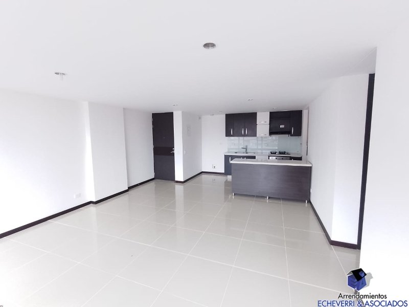 Apartamento en venta en Loma De Las Brujas, Envigado · foto 8 de 12