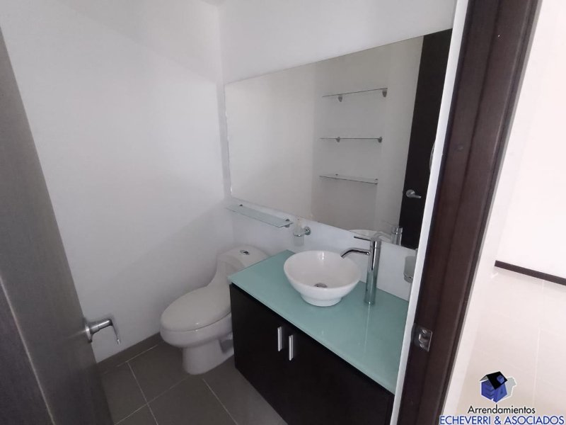Apartamento en venta en Loma De Las Brujas, Envigado · foto 9 de 12