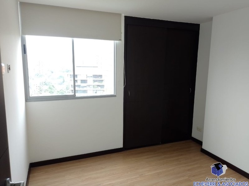 Apartamento en venta en Loma De Las Brujas, Envigado · foto 11 de 12