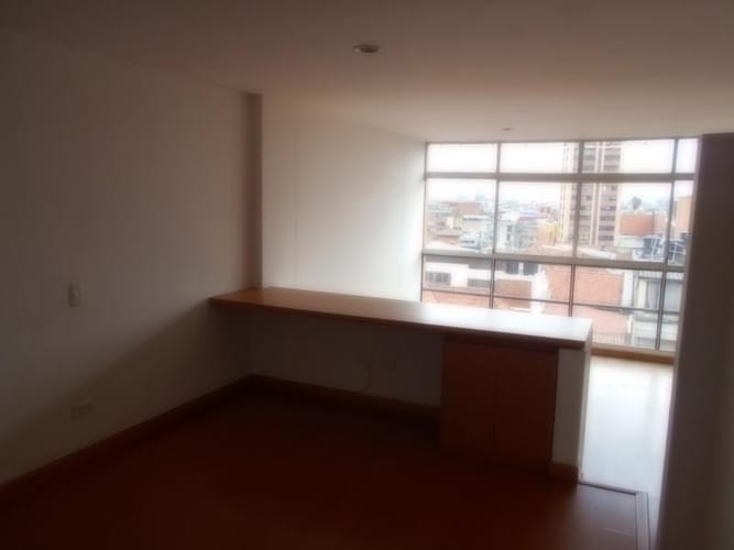 Apartaestudio en venta en Chapinero, Bogotá, 41 m² · foto 3 de 24