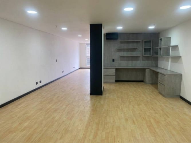 Oficina en arriendo en Las Vegas, Envigado, 46 m² · foto 3 de 4