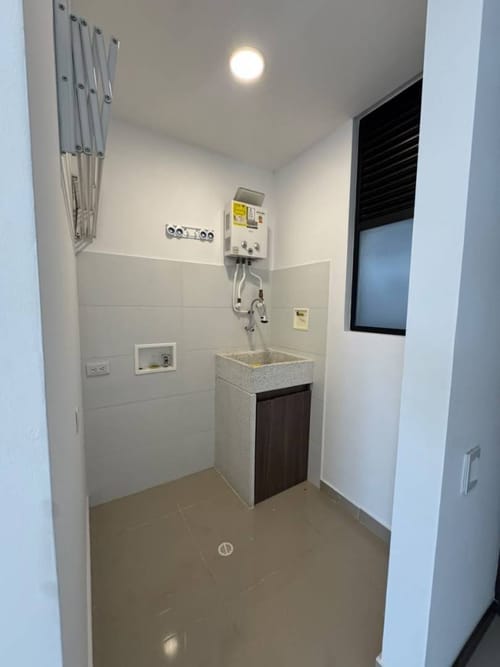 Apartamento de 2 alcobas en arriendo en El Carmelo Ii, Sabaneta, 80 m² · foto 5 de 24