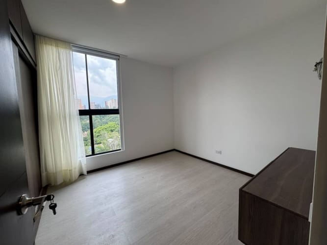 Apartamento de 2 alcobas en arriendo en El Carmelo Ii, Sabaneta, 80 m² · foto 9 de 24