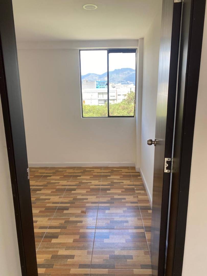 Apartamento en venta en Primavera Occidental - Puente Aranda, Bogotá · foto 12 de 24