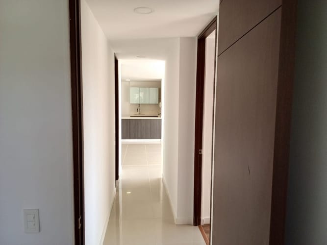 Apartamento de 3 alcobas en arriendo en Loma Del Esmeraldal, Envigado, 86 m² · foto 6 de 14