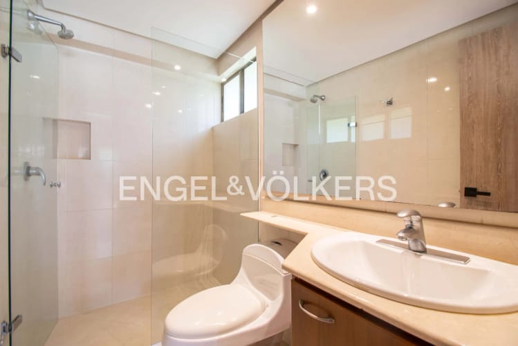 Casa en venta en Loma Del Chocho, Envigado · foto 15 de 24
