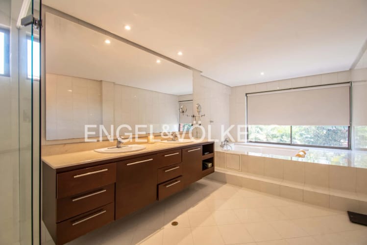 Casa en venta en Loma Del Chocho, Envigado · foto 10 de 24