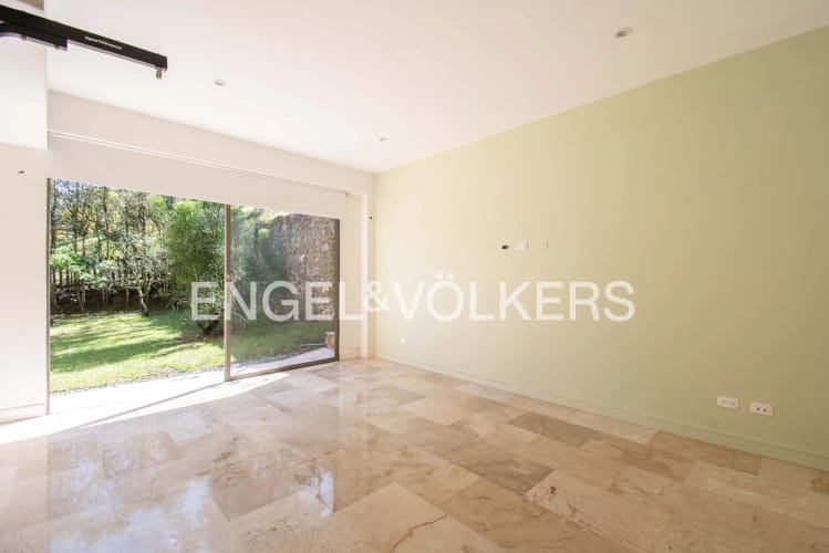 Casa en venta en Loma Del Chocho, Envigado · foto 6 de 24