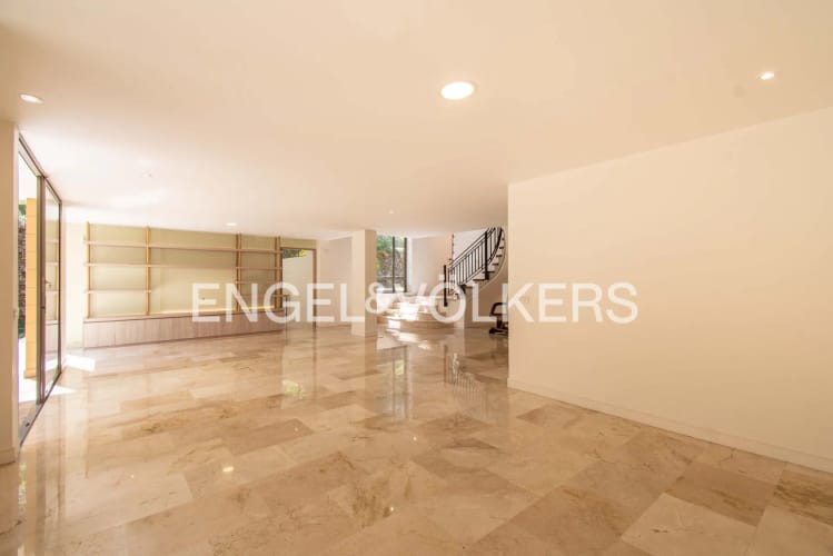 Casa en venta en Loma Del Chocho, Envigado · foto 3 de 24
