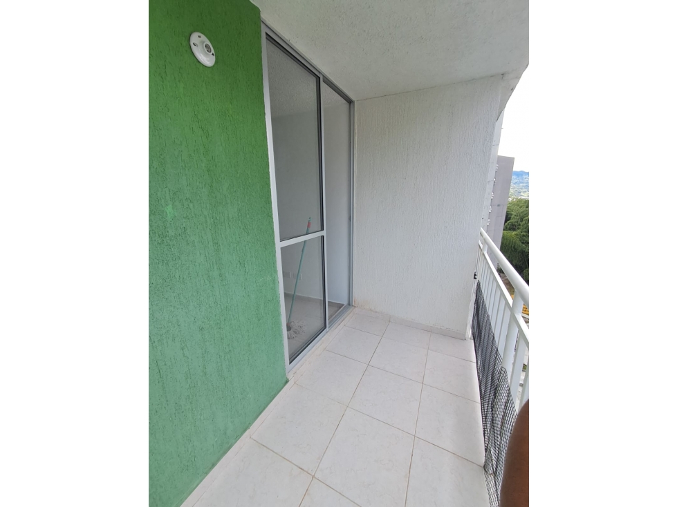 Apartamento en venta en Las Violetas, Dosquebradas · foto 2 de 9