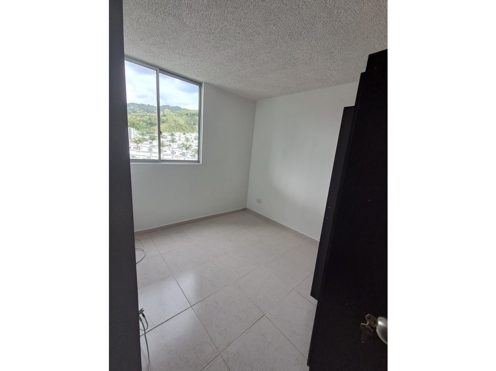 Apartamento en venta en Las Violetas, Dosquebradas · foto 3 de 9