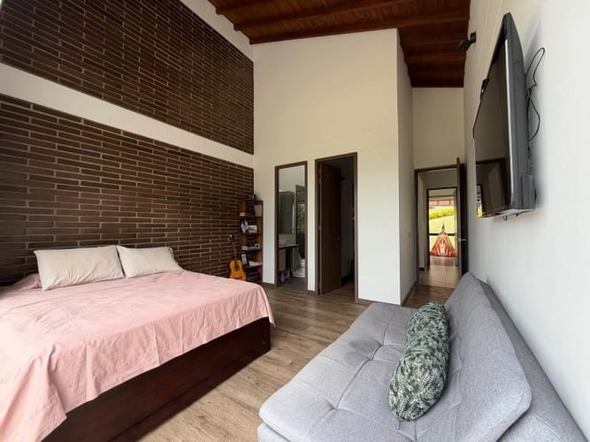 Casa de 4 alcobas en venta en La China, Bello, 1200 m² · foto 13 de 20