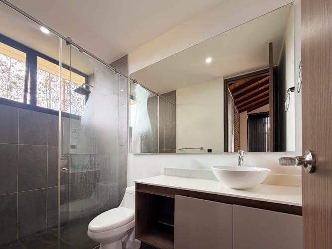 Casa de 4 alcobas en venta en La China, Bello, 1200 m² · foto 17 de 20