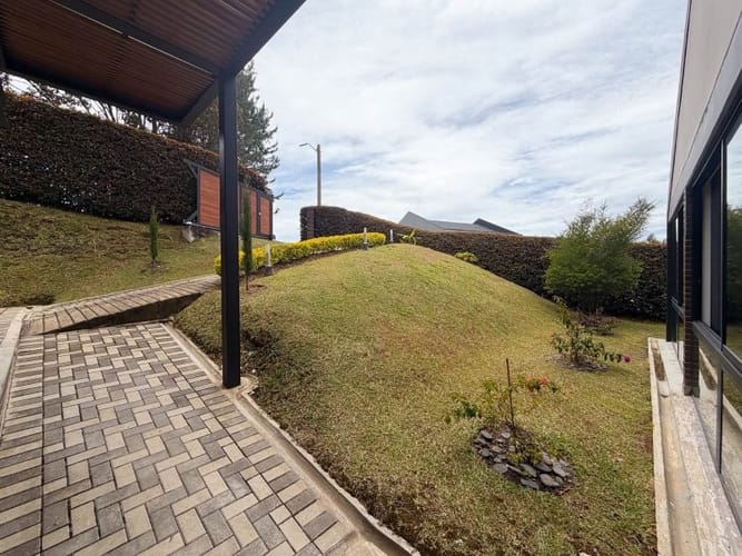 Casa de 4 alcobas en venta en La China, Bello, 1200 m² · foto 19 de 20
