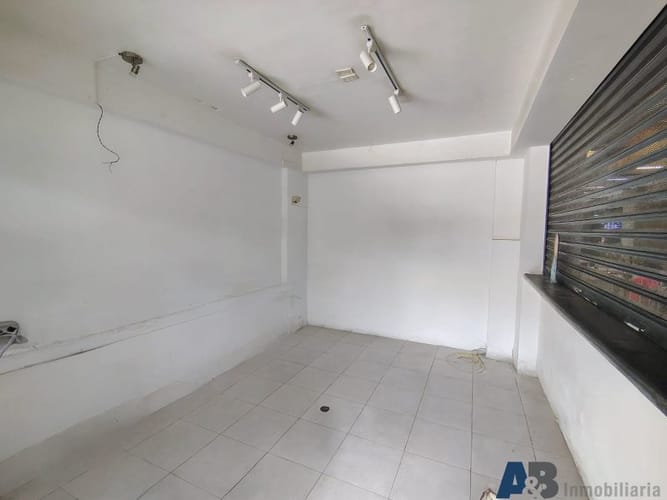 Local en arriendo en Castropol, Medellín, 25 m² · foto 3 de 7