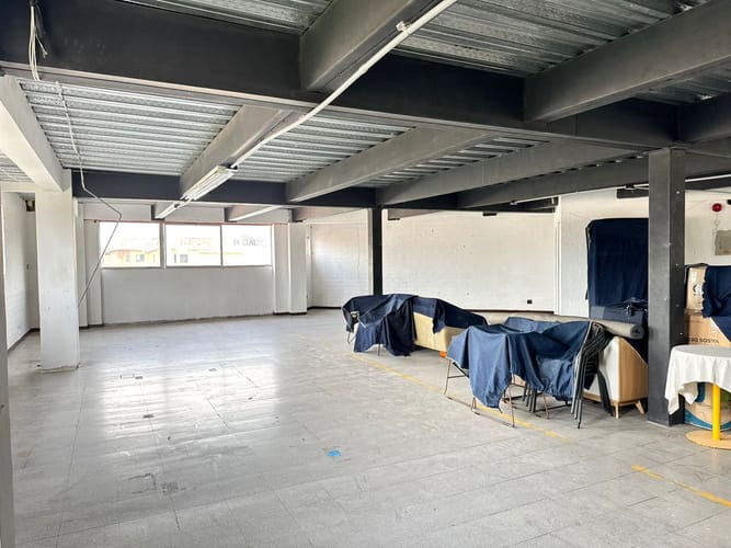 Bodega en arriendo en San Pablo Guayabal, Medellín, 1940 m² · foto 11 de 19