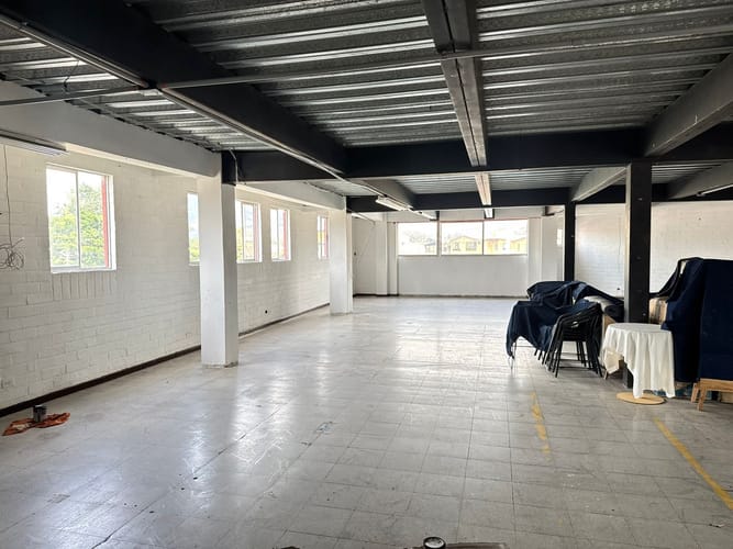 Bodega en arriendo en San Pablo Guayabal, Medellín, 1940 m² · foto 14 de 19