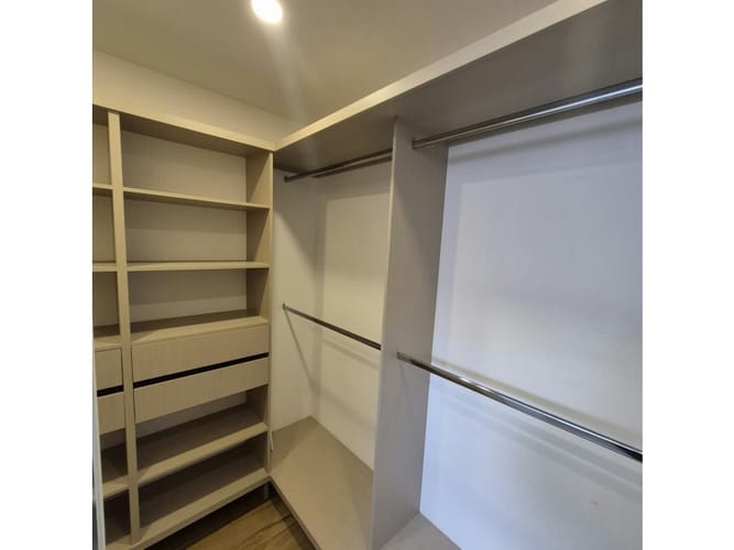 Apartamento de 3 alcobas en venta en Vía Las Palmas, Medellín, 122 m² · foto 5 de 15